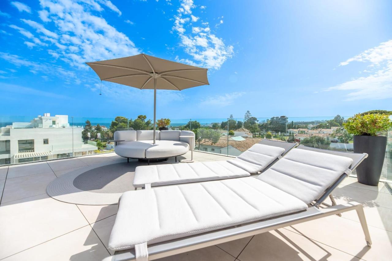 Apartment About Benalus Sky
